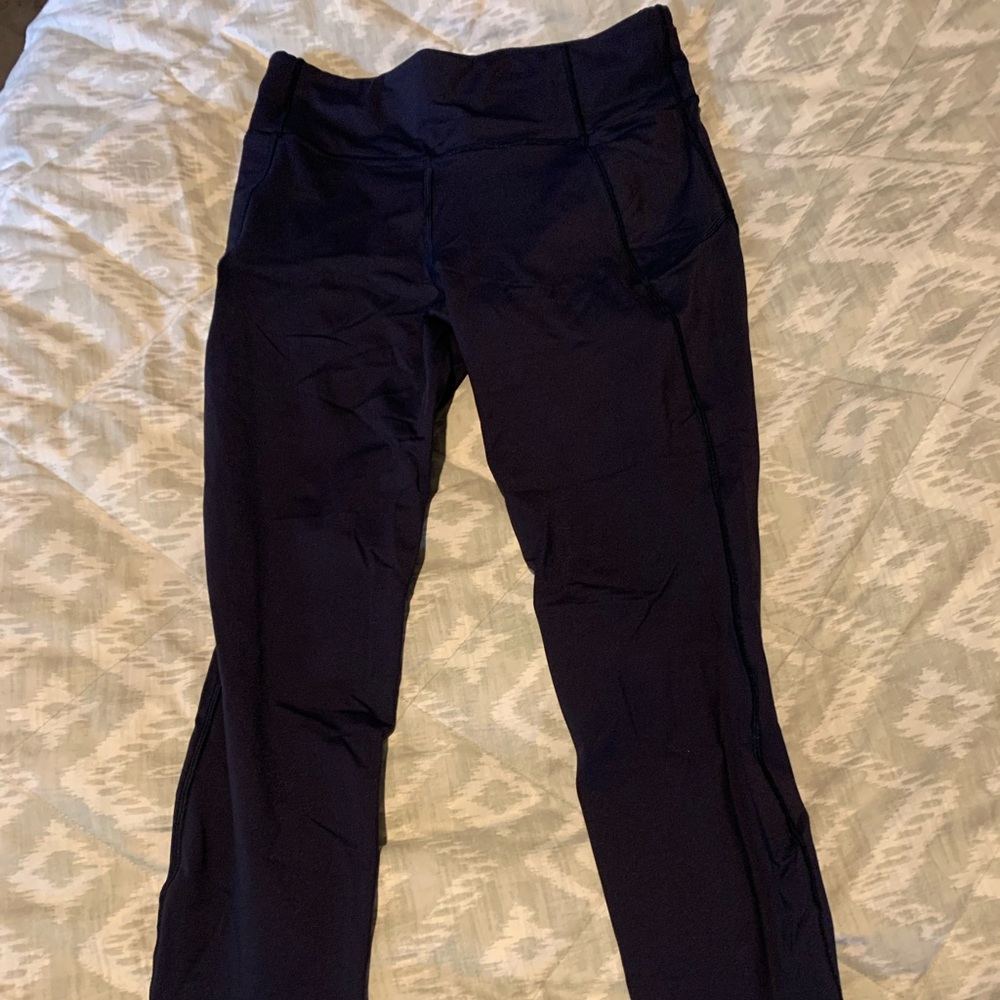 Women’s Lululemon Leggings 23 crop